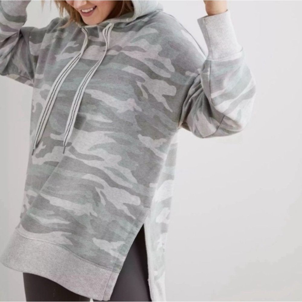 Aerie Oversized Gray & Green Camouflage Hoodie Hooded Sweatshirt Size XS